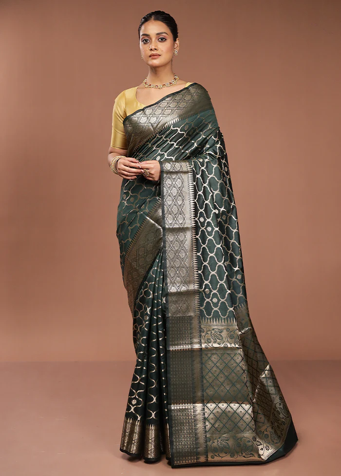 Green Kora Silk Saree With Blouse Piece - Image 2