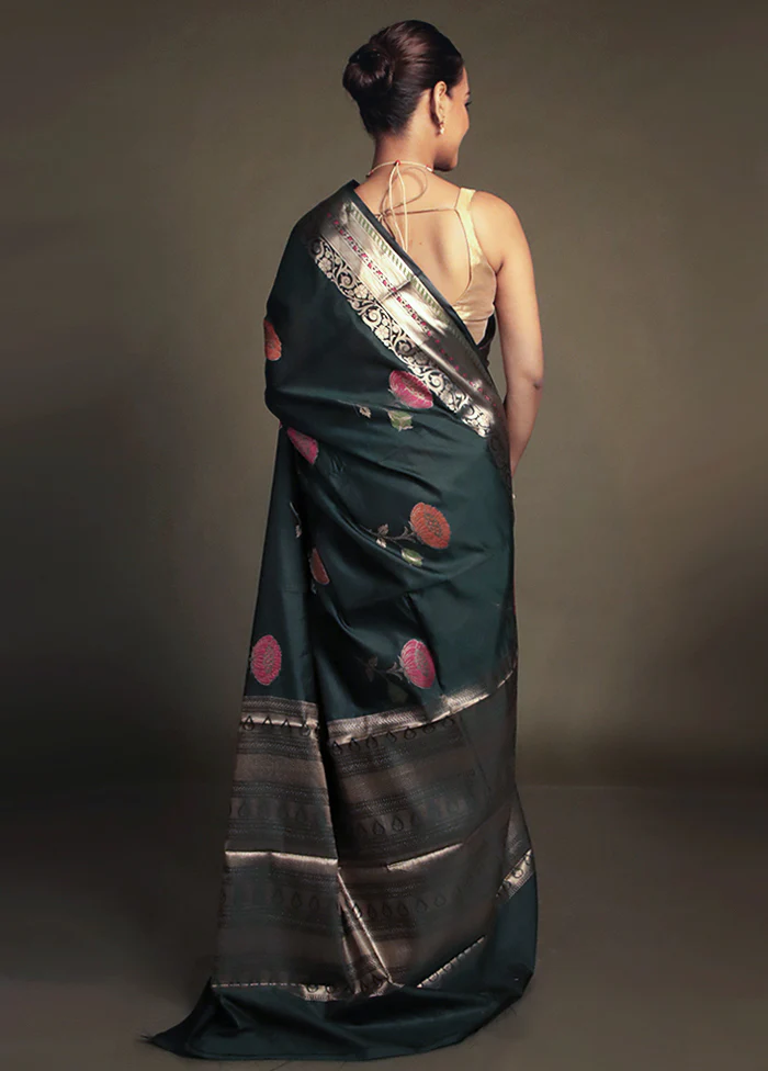 Green Kora Silk Saree With Blouse Piece - Image 3