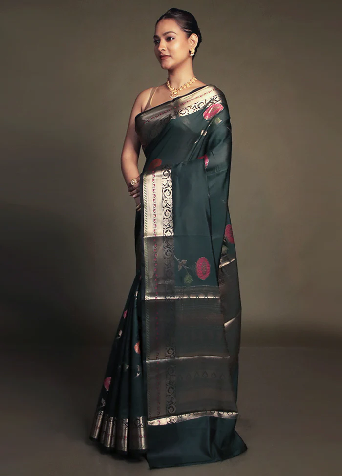 Green Kora Silk Saree With Blouse Piece - Image 4