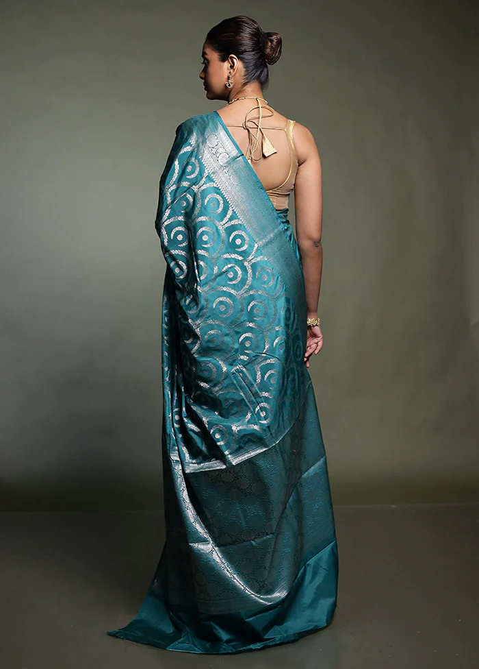 Green Kora Silk Saree With Blouse Piece - Image 3