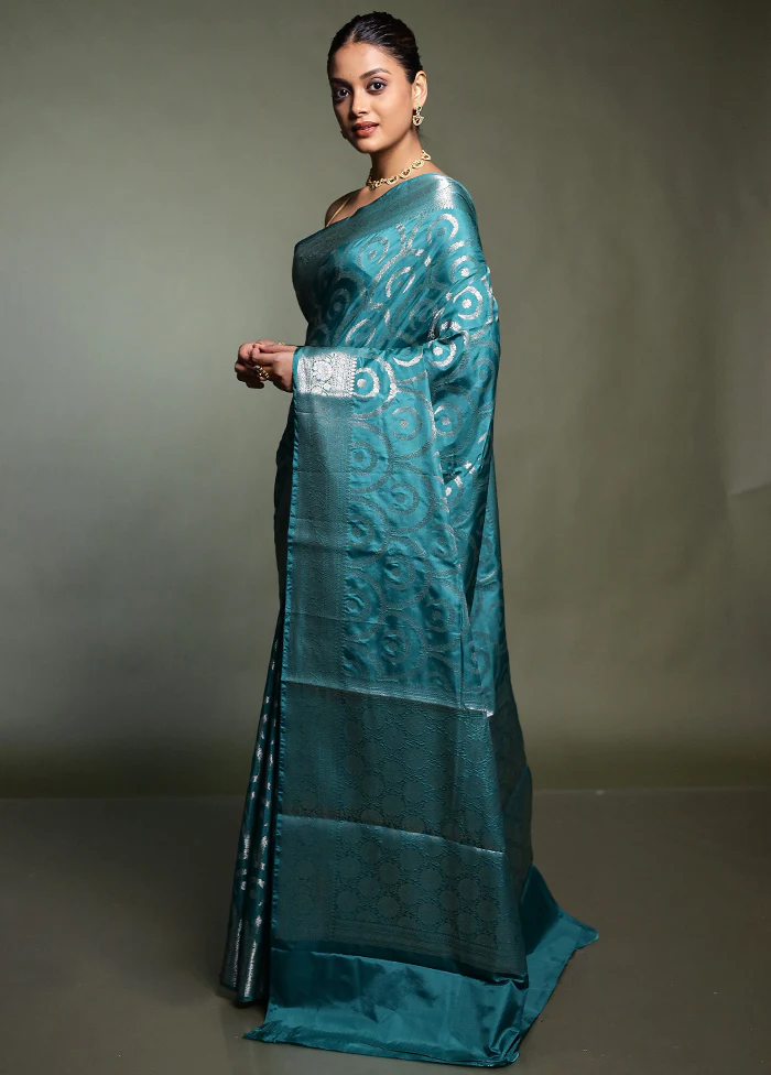 Green Kora Silk Saree With Blouse Piece - Image 4