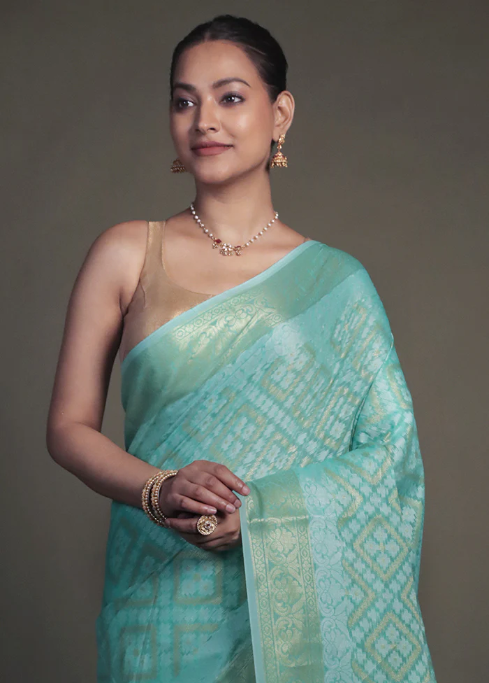 Green Kora Silk Saree With Blouse Piece - Image 2