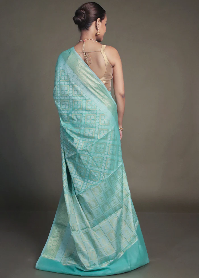 Green Kora Silk Saree With Blouse Piece - Image 3