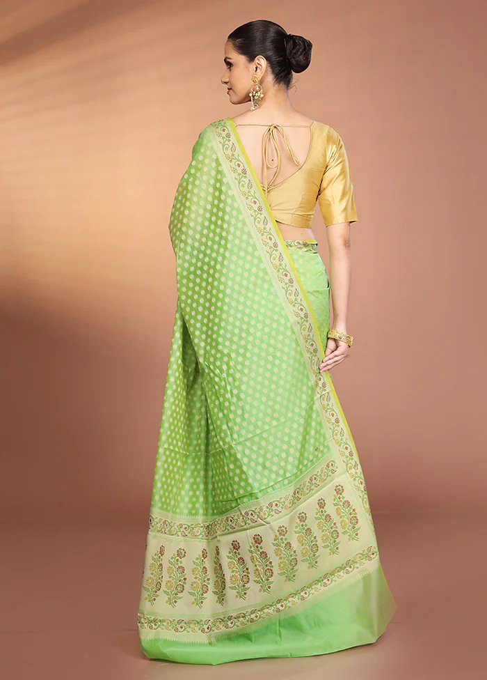 Green Kora Silk Saree With Blouse Piece - Image 3