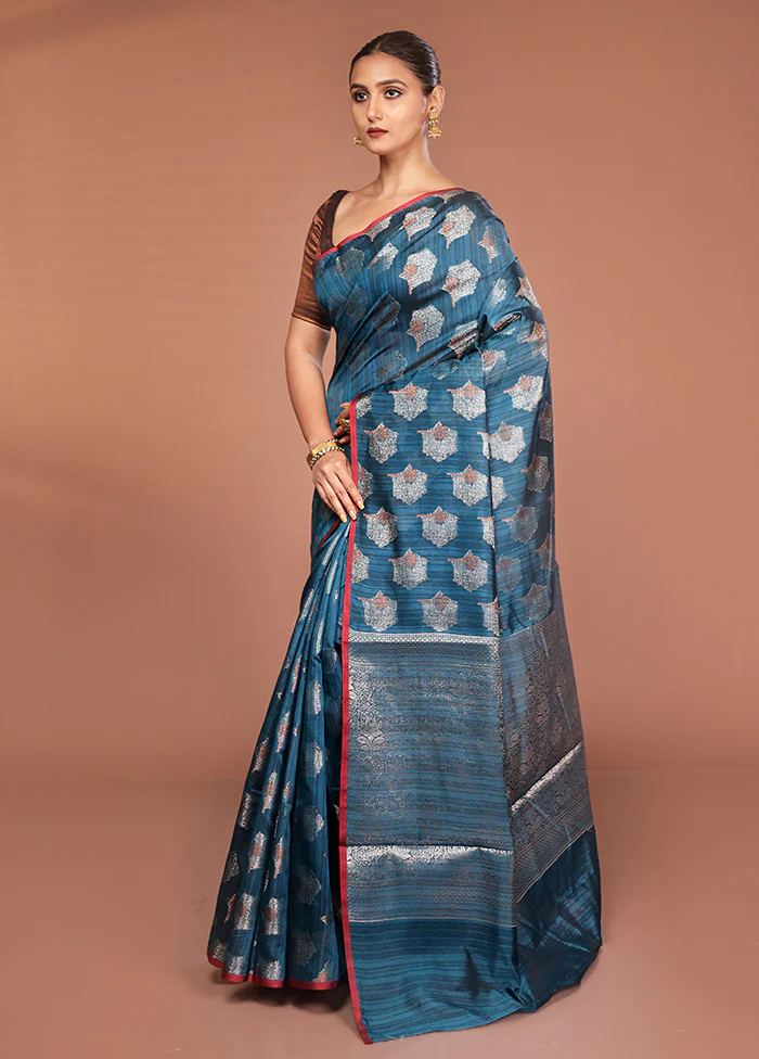 Green Kora Silk Saree With Blouse Piece - Image 4