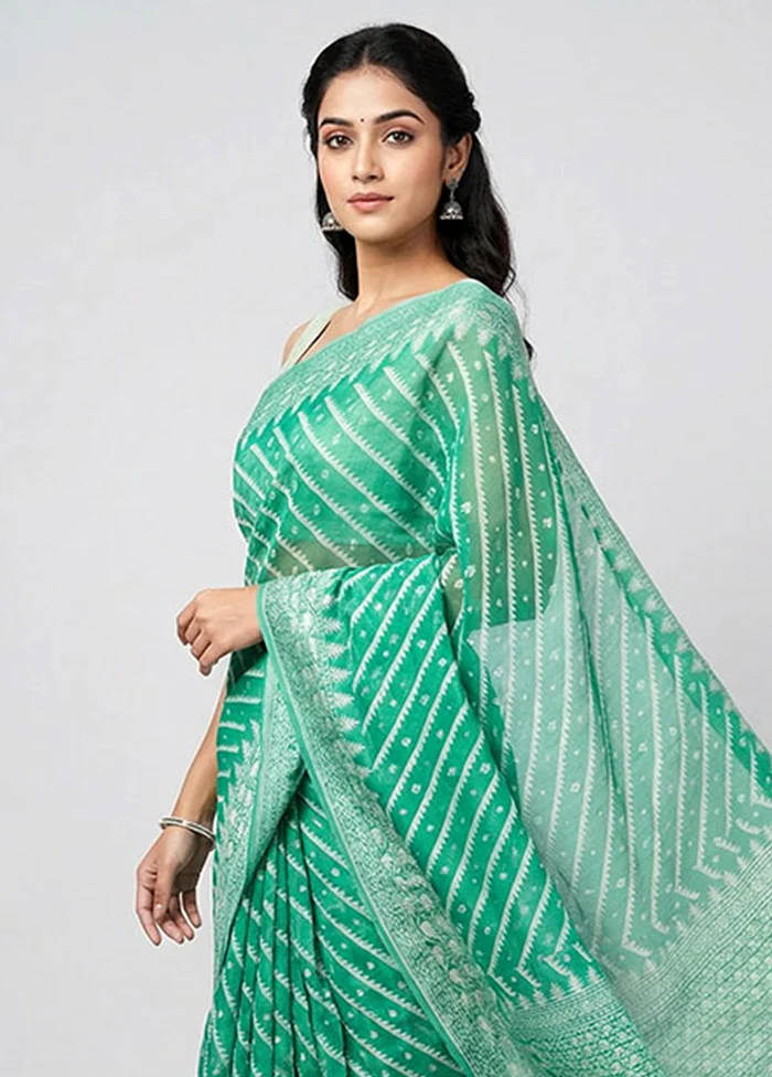 Green Kora Silk Saree With Blouse Piece - Image 2