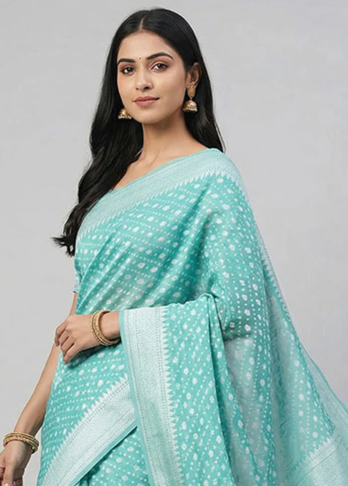 Green Kora Silk Saree With Blouse Piece - Image 2