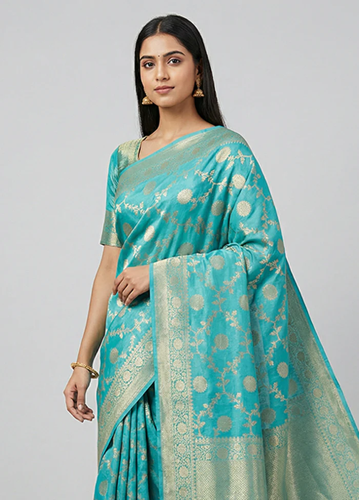 Green Kora Silk Saree With Blouse Piece - Image 2