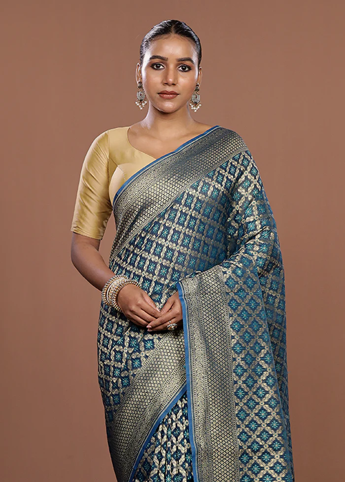 Green Kora Silk Saree With Blouse Piece