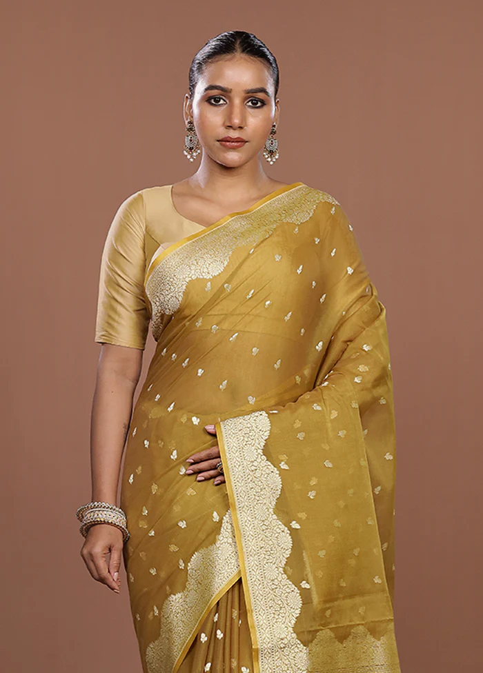 Green Kora Silk Saree With Blouse Piece