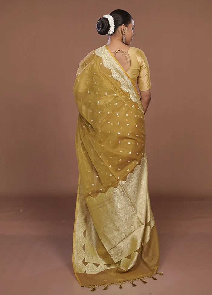 Green Kora Silk Saree With Blouse Piece - Image 3