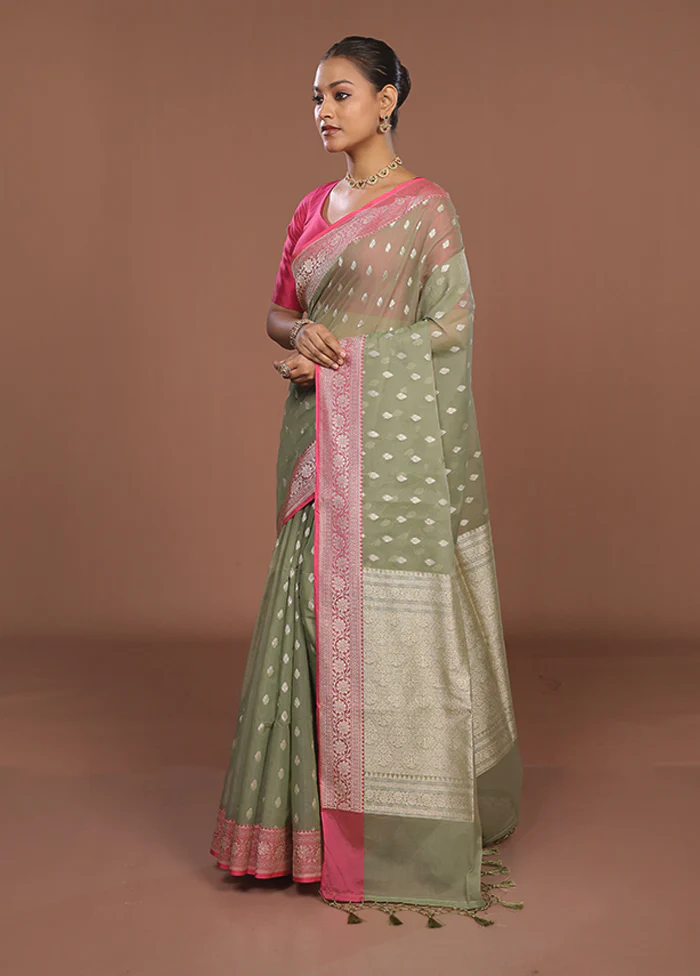 Green Kora Silk Saree With Blouse Piece - Image 4
