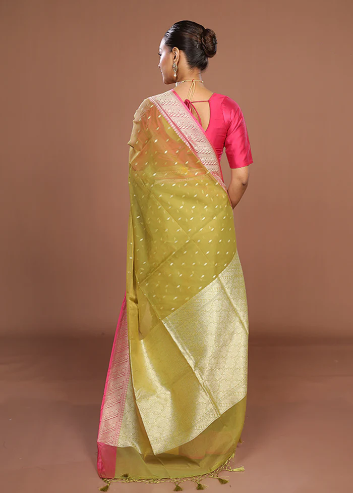 Green Kora Silk Saree With Blouse Piece - Image 3