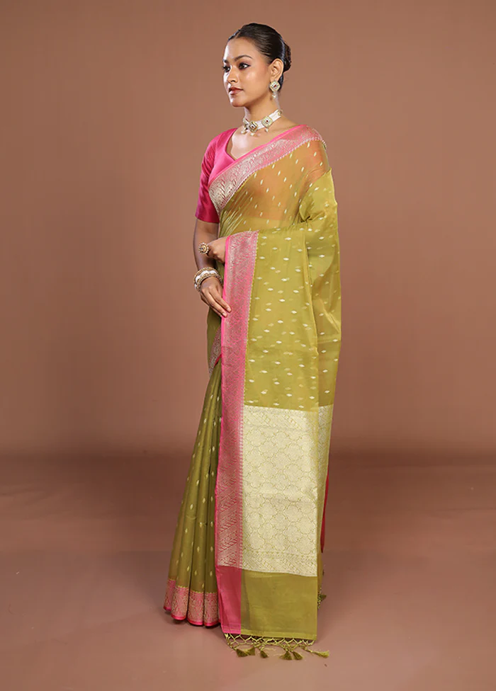Green Kora Silk Saree With Blouse Piece - Image 4