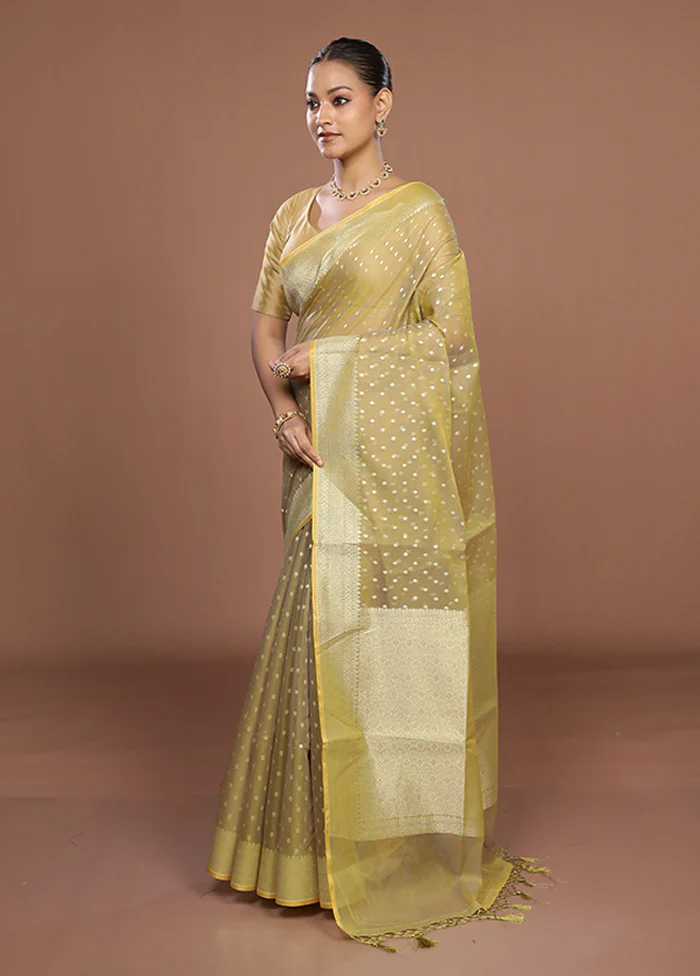 Green Kora Silk Saree With Blouse Piece - Image 4