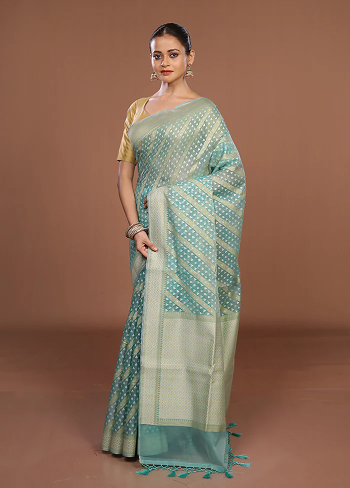 Blue Kora Silk Saree With Blouse Piece - Image 4