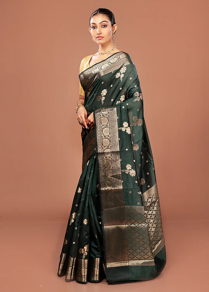 Green Kora Silk Saree With Blouse Piece - Image 4