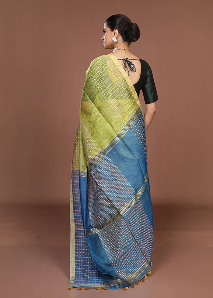 Green Linen Silk Saree With Blouse Piece - Image 3