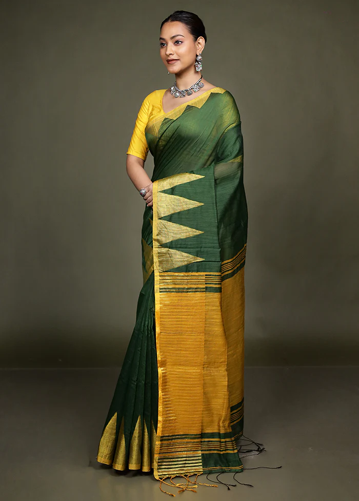 Green Matka Silk Saree With Blouse Piece - Image 4