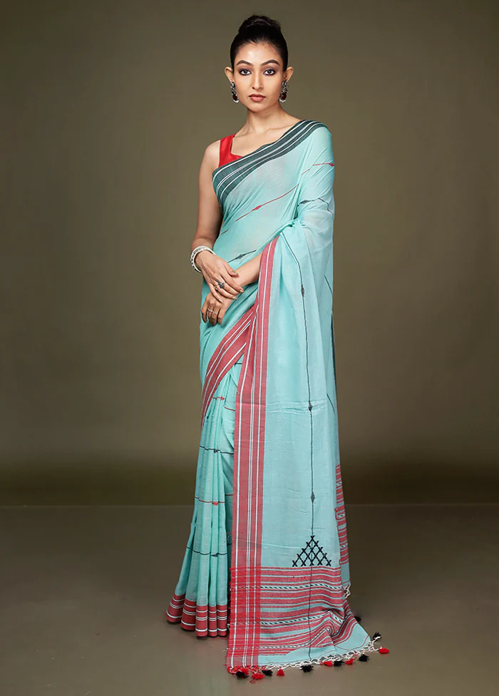 Green Matka Silk Saree With Blouse Piece - Image 4