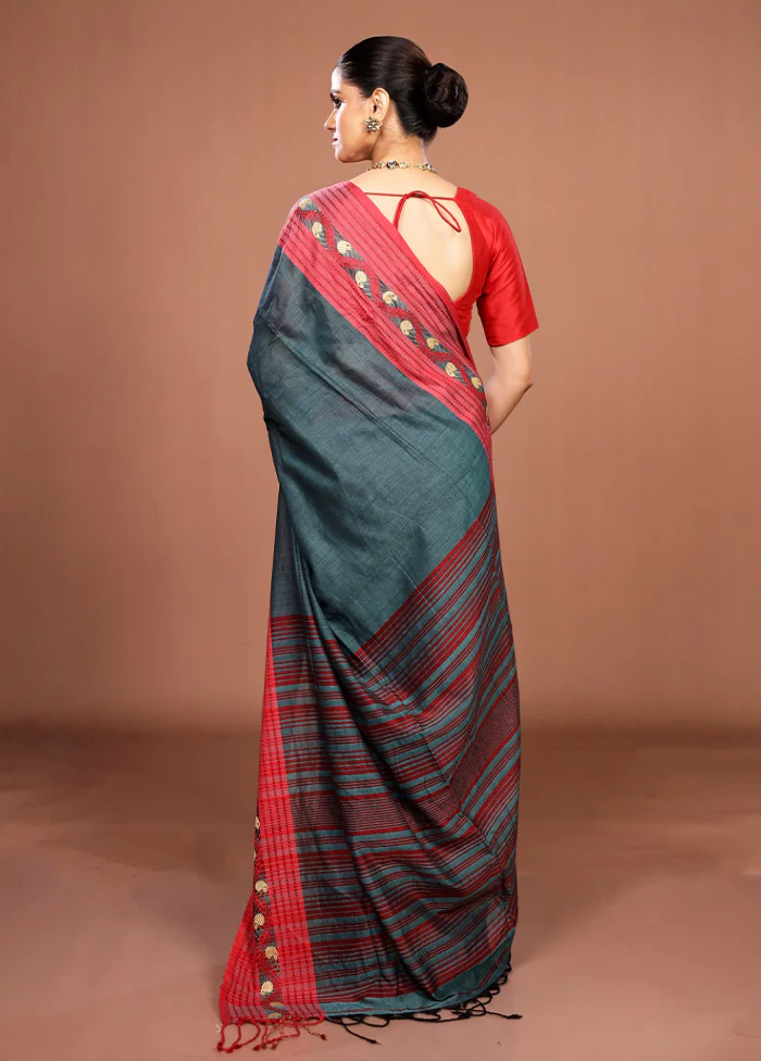 Green Matka Silk Saree With Blouse Piece - Image 3