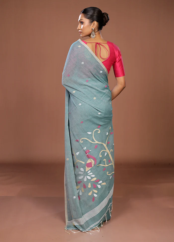 Green Matka Silk Saree With Blouse Piece - Image 3