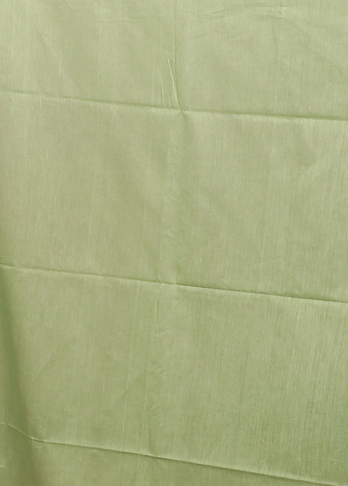 Green Matka Silk Saree With Blouse Piece - Image 5