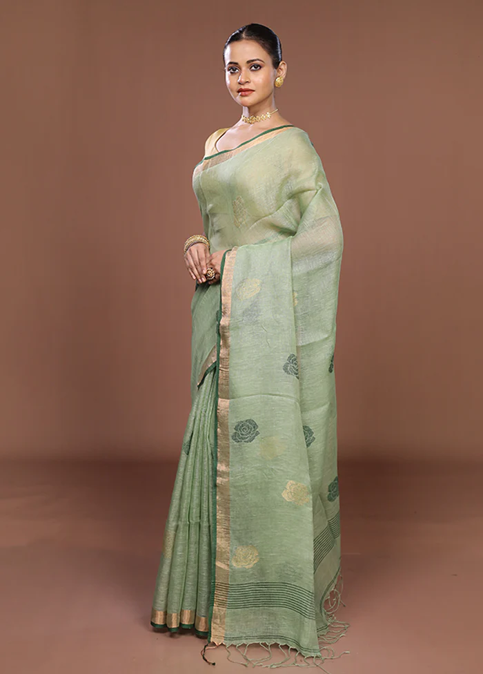 Green Matka Silk Saree With Blouse Piece - Image 4