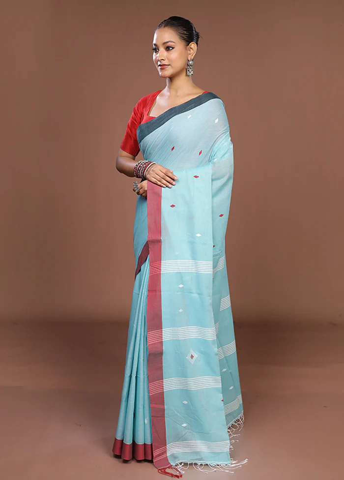 Blue Matka Silk Saree With Blouse Piece - Image 4