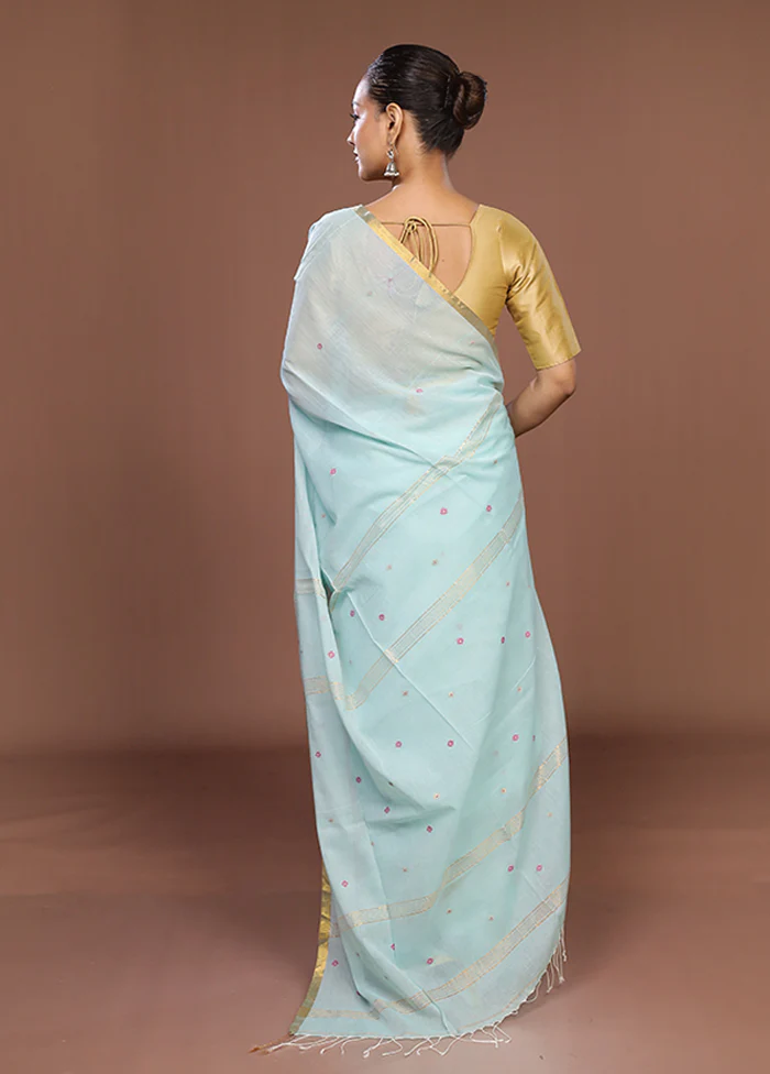 Green Matka Silk Saree With Blouse Piece - Image 3