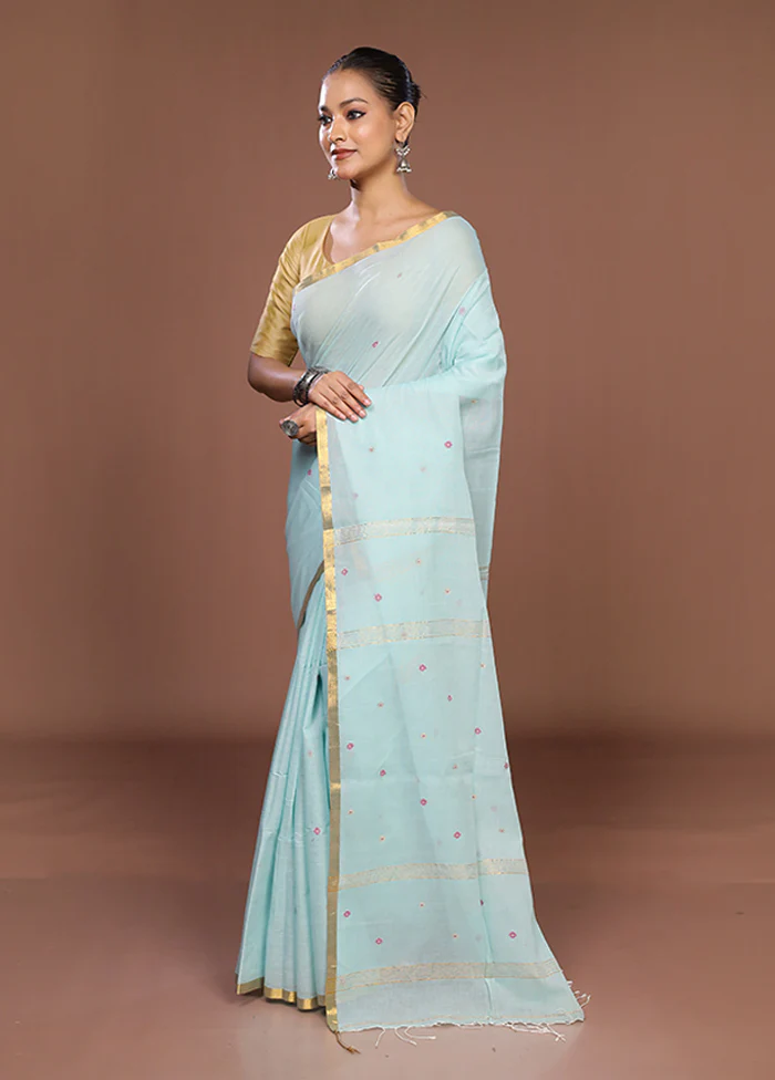 Green Matka Silk Saree With Blouse Piece - Image 4