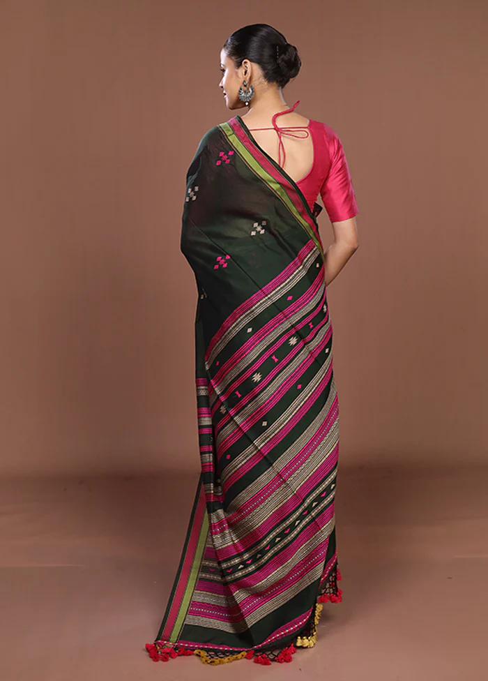 Green Matka Silk Saree With Blouse Piece - Image 3