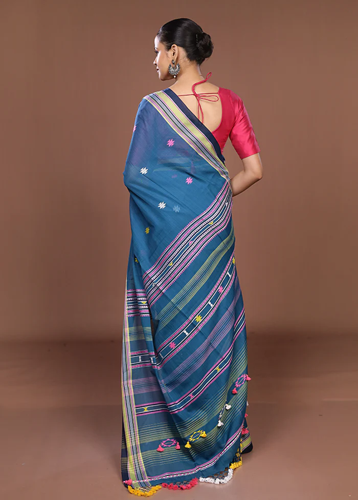 Green Matka Silk Saree With Blouse Piece - Image 3