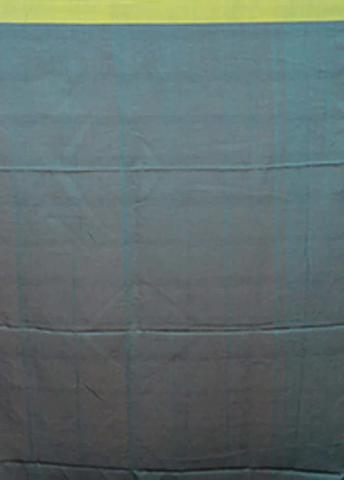 Green Matka Silk Saree With Blouse Piece - Image 5
