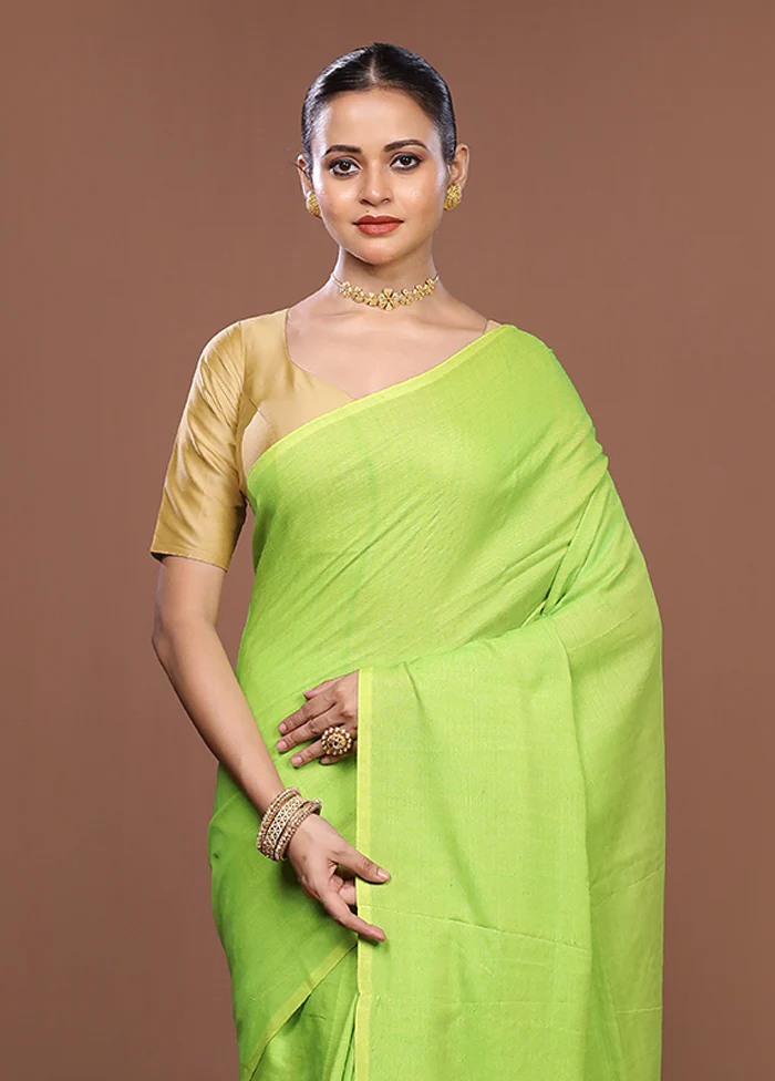 Green Matka Silk Saree With Blouse Piece