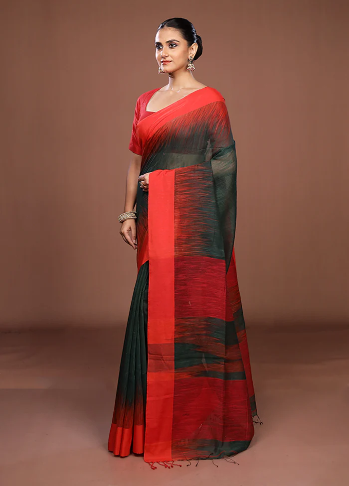Black Matka Silk Saree With Blouse Piece - Image 4