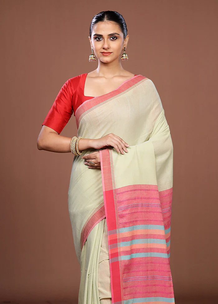 Green Matka Silk Saree With Blouse Piece