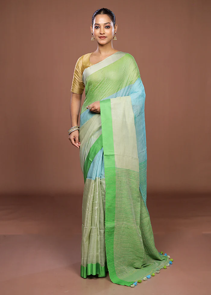 Green Matka Silk Saree With Blouse Piece - Image 2