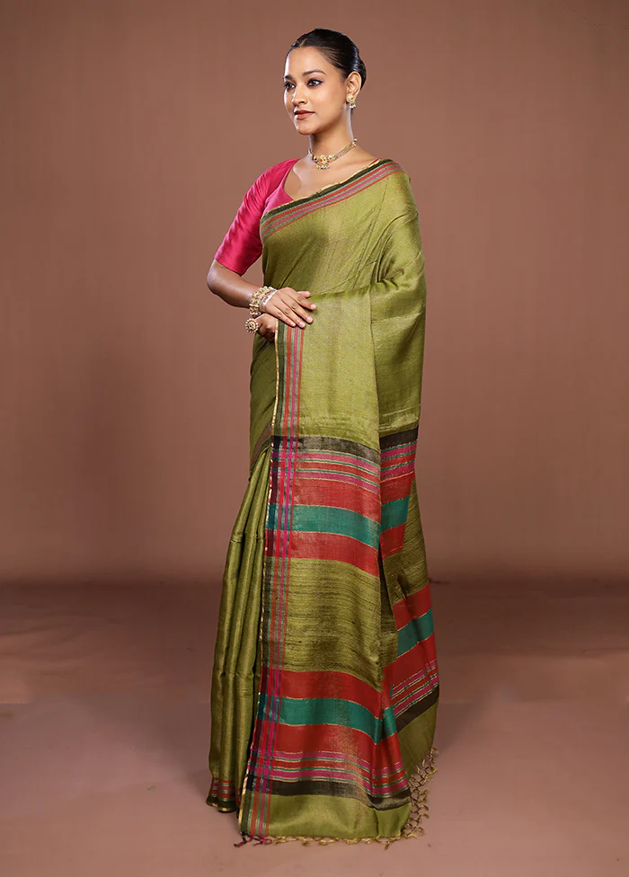 Green Matka Silk Saree With Blouse Piece - Image 4