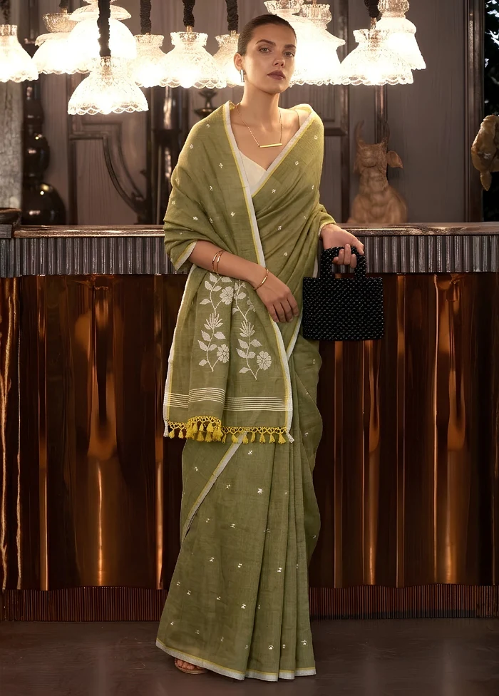 Green Matka Silk Saree With Blouse Piece