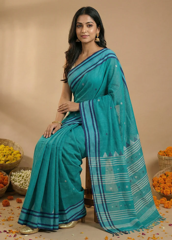 Green Matka Silk Saree With Blouse Piece - Image 3