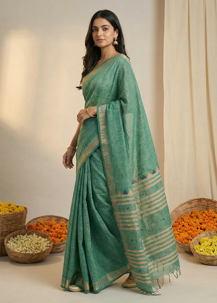 Green Matka Silk Saree With Blouse Piece - Image 4