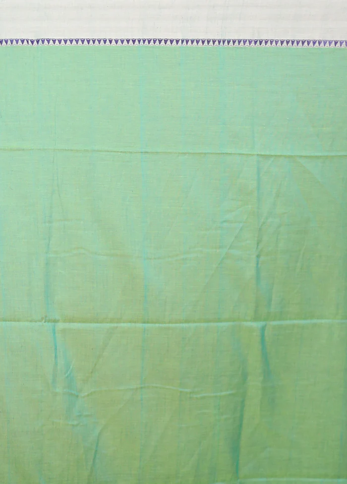 Green Matka Silk Saree With Blouse Piece - Image 5