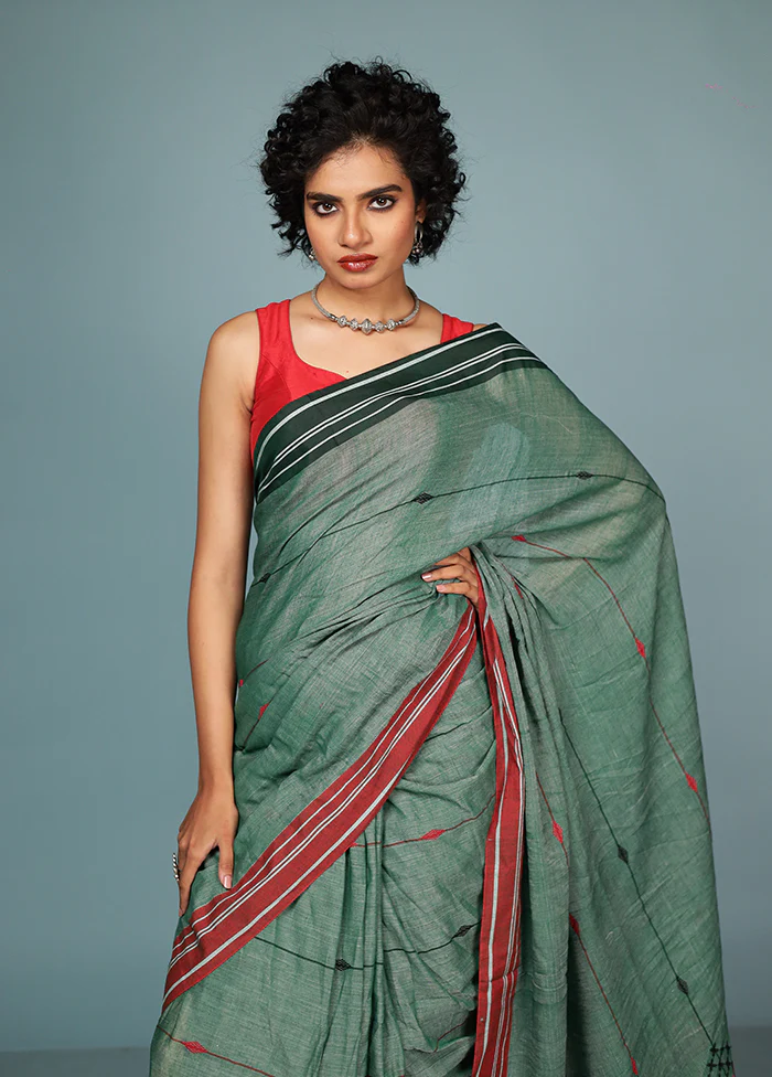 Green Matka Silk Saree Without Blouse Piece