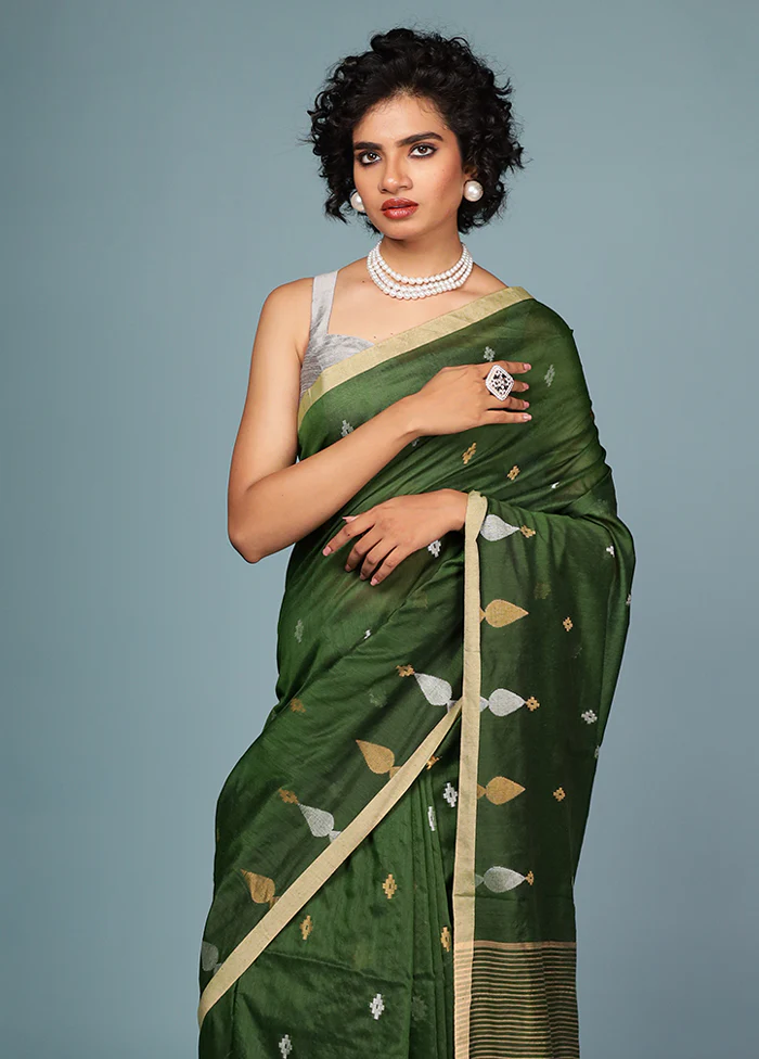 Green Matka Silk Saree Without Blouse Piece