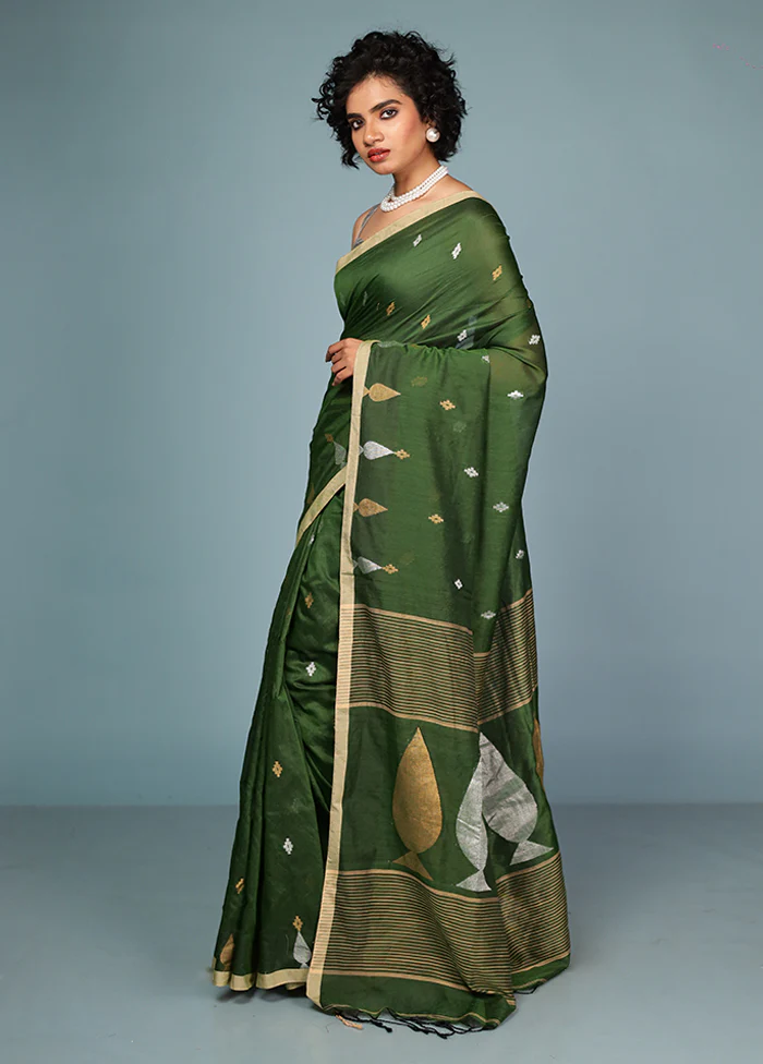 Green Matka Silk Saree Without Blouse Piece - Image 4