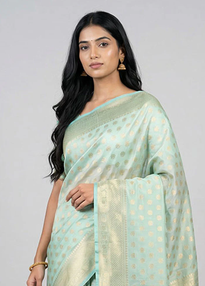 Green Organza Saree With Blouse Piece - Image 2