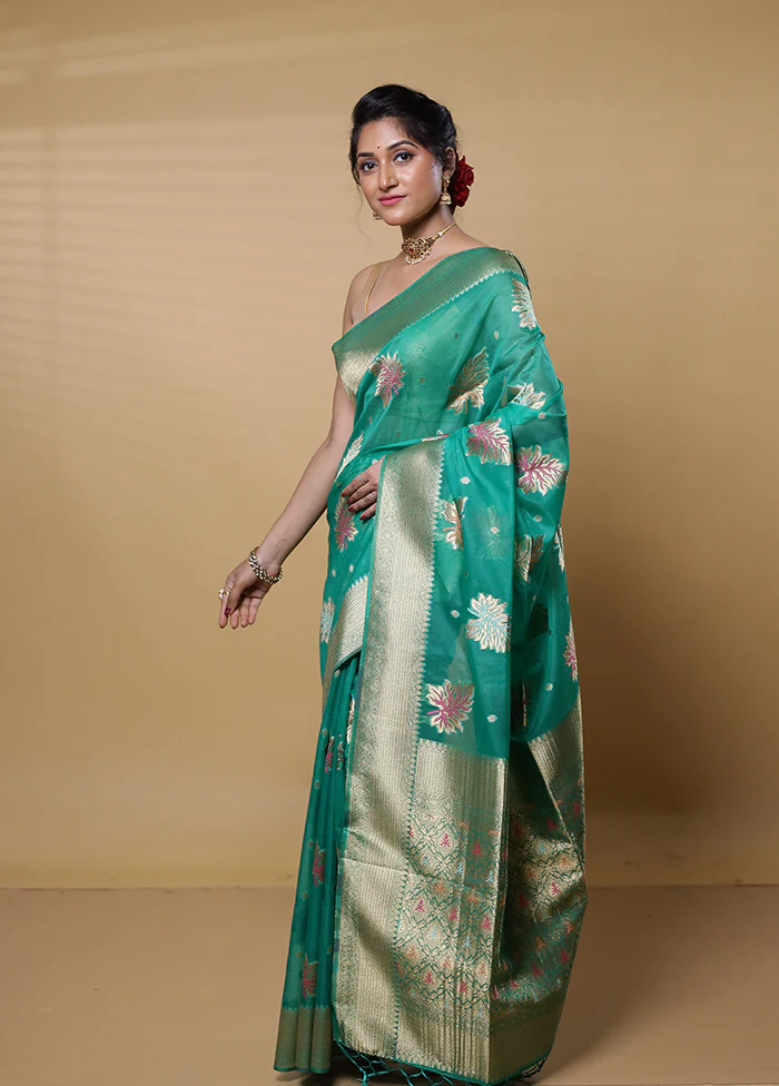 Green Organza Saree With Blouse Piece - Image 4