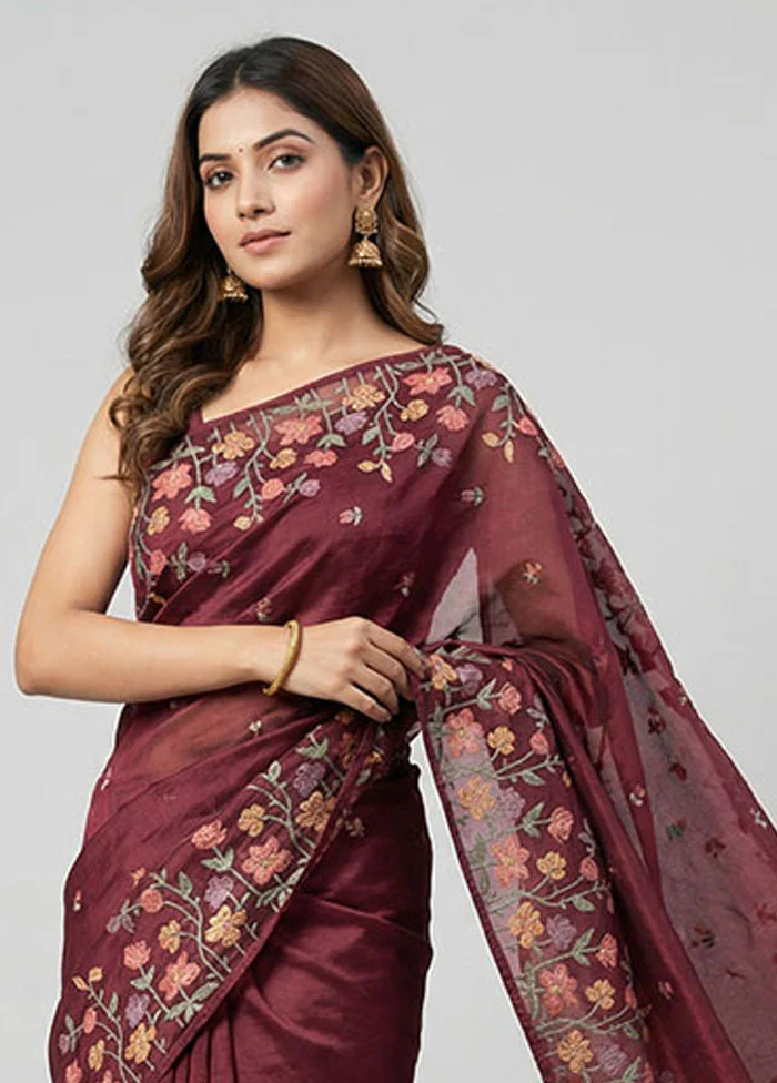 Green Organza Saree With Blouse Piece - Image 2