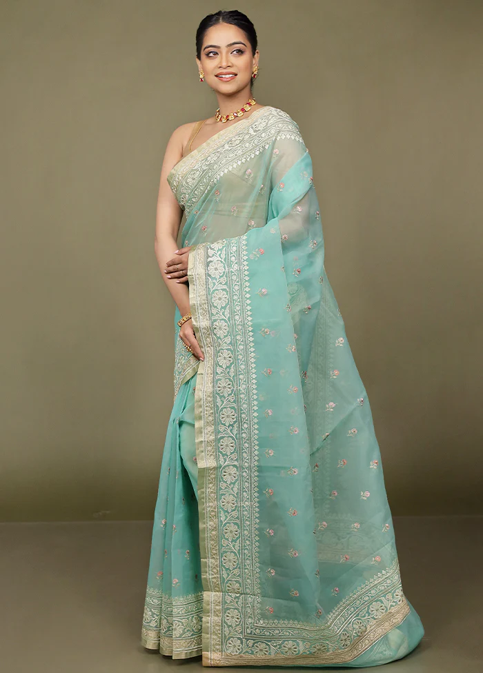 Green Organza Saree With Blouse Piece - Image 4